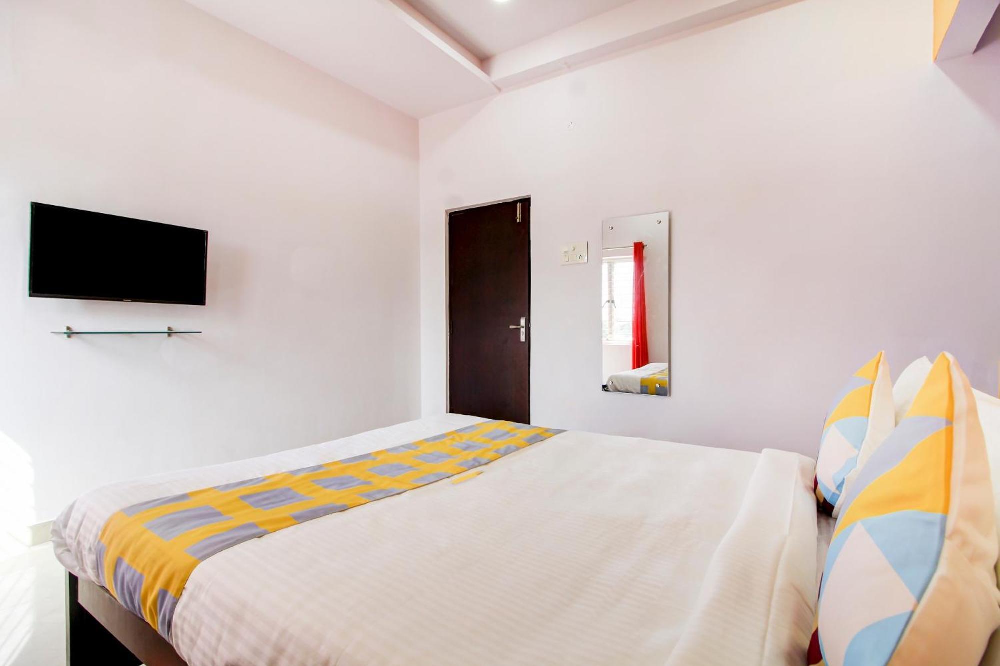Hotel O Home Comfortable Stays, Near Aasam Gadh Current Office Sururnagar Buitenkant foto
